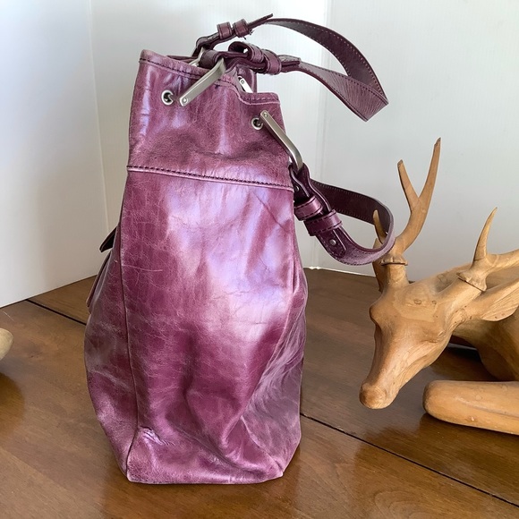 KENNETH COLE DUSKY PURPLE GLAZED LEATHER TOTE BAG - Picture 3 of 7